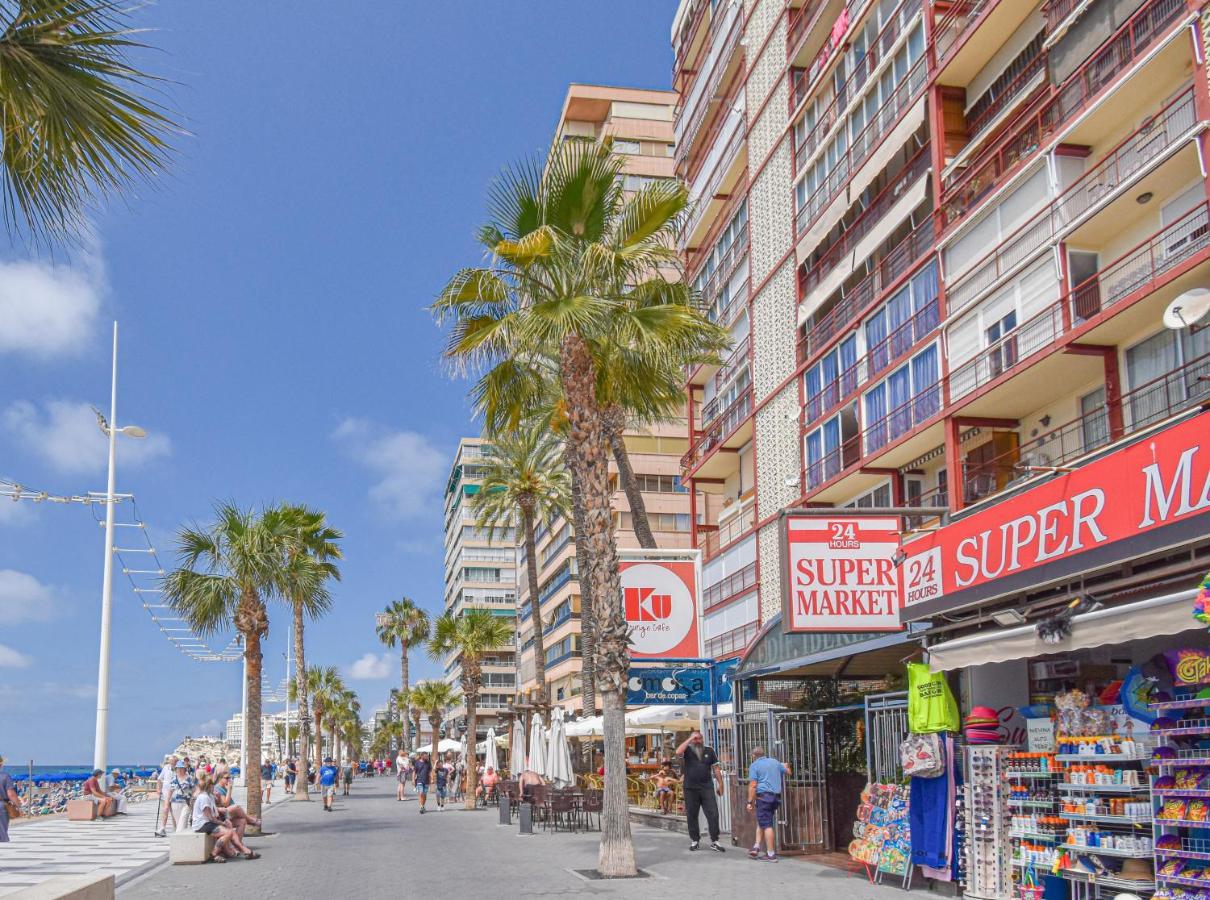 Mediterraneo Benidorm Bagian luar foto