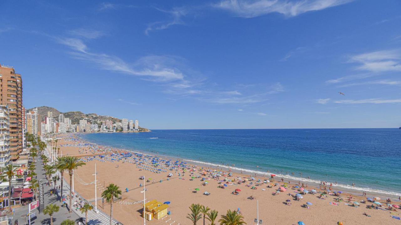 Mediterraneo Benidorm Bagian luar foto