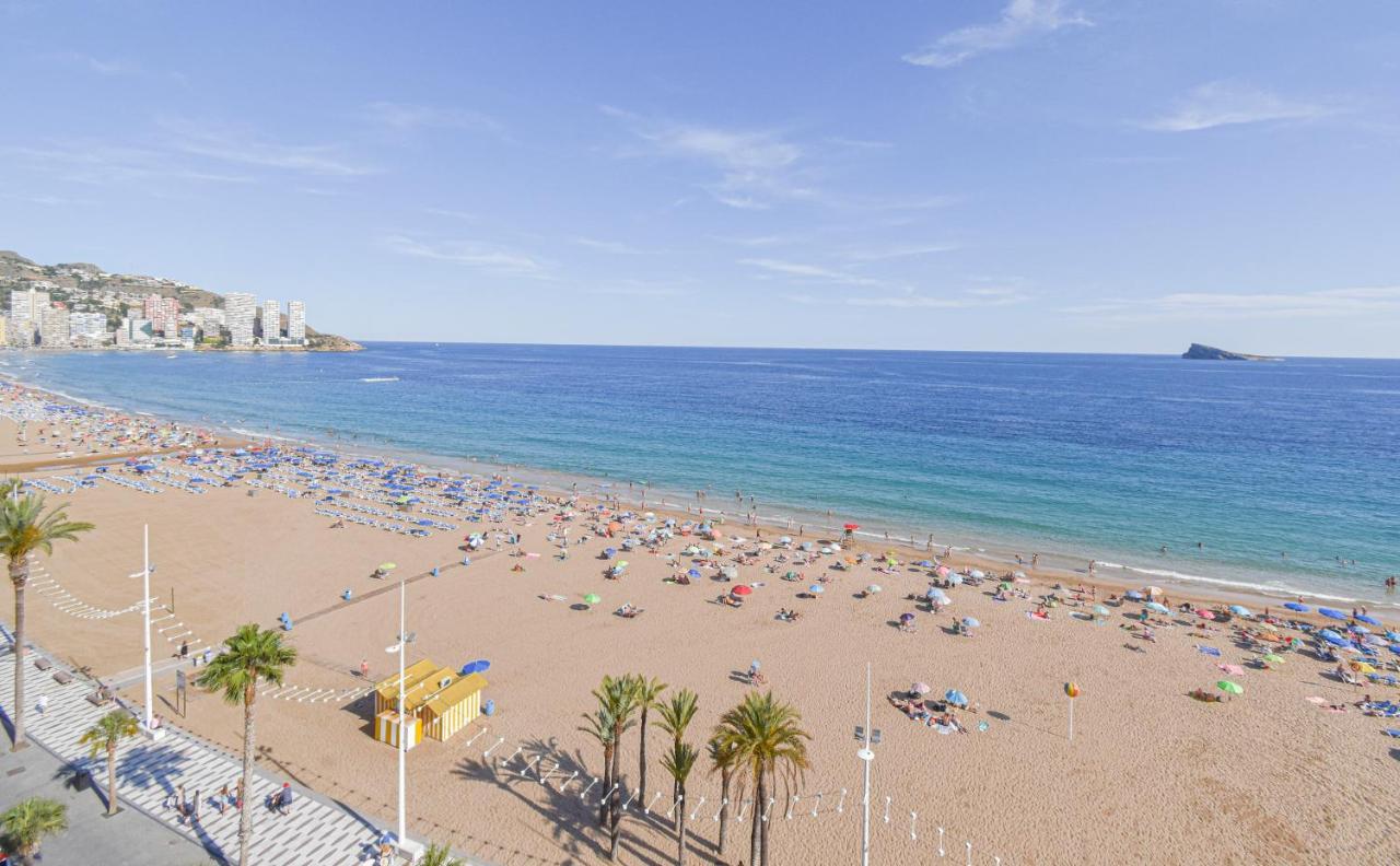 Mediterraneo Benidorm Bagian luar foto