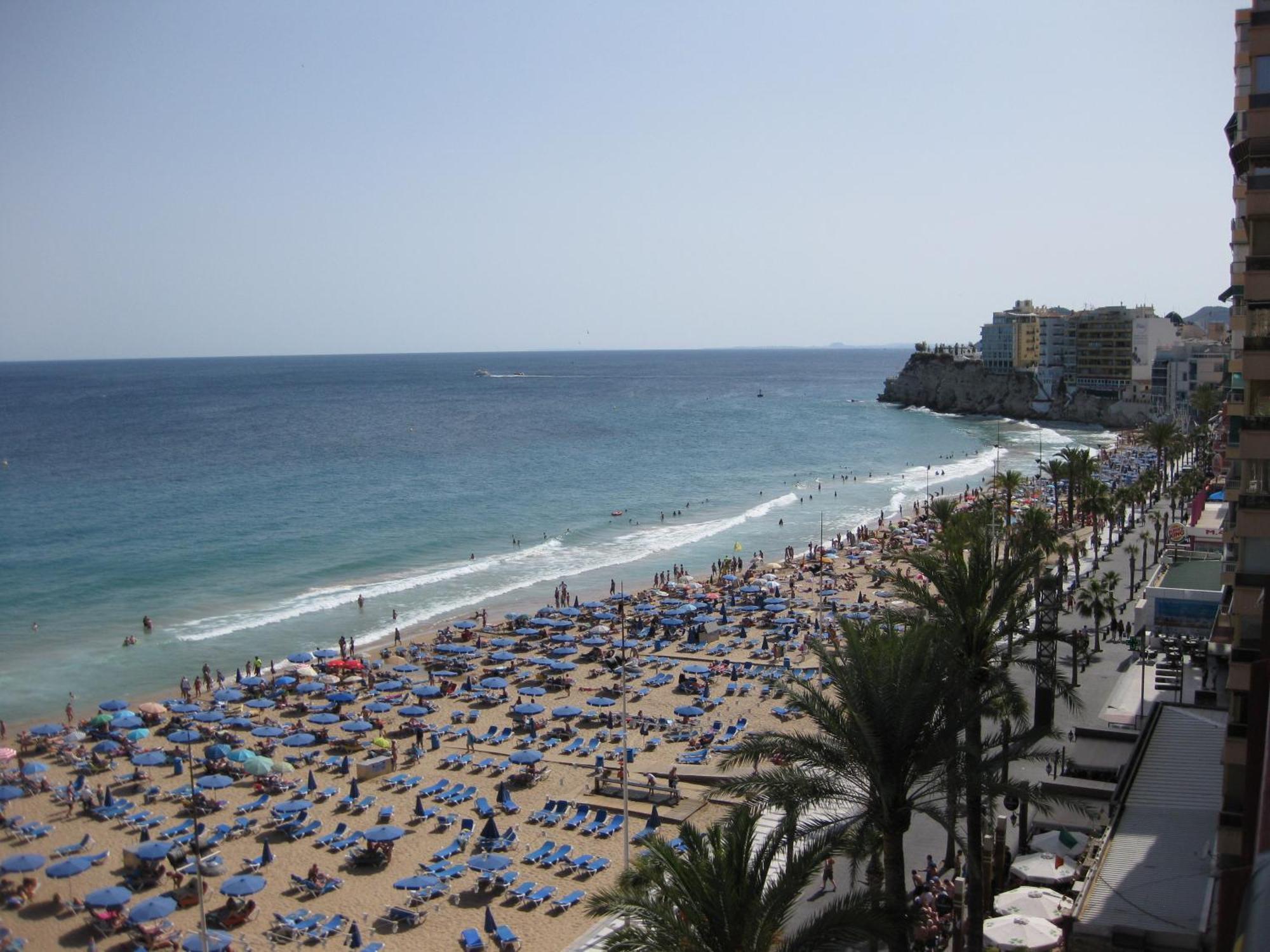 Mediterraneo Benidorm Bagian luar foto